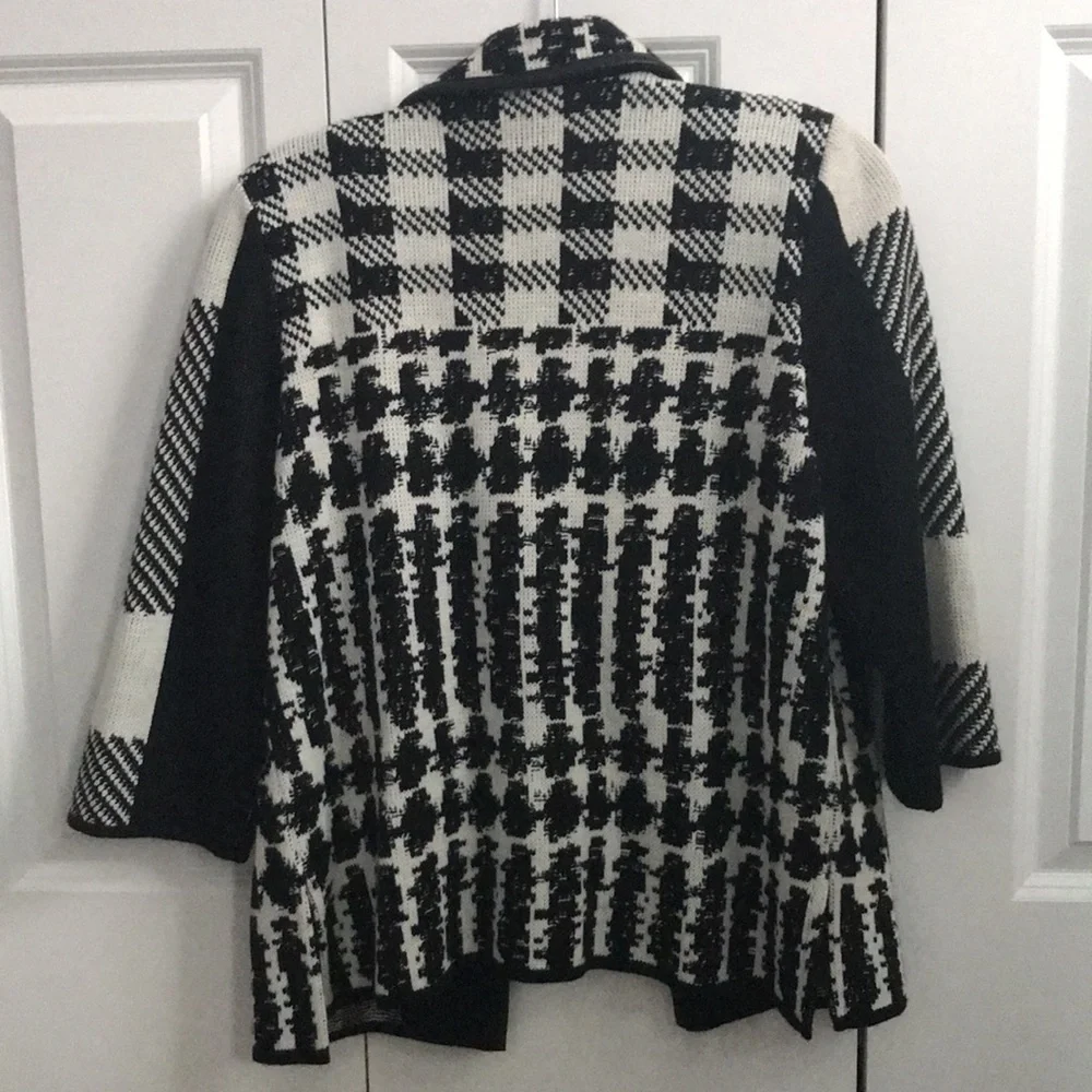 Ming Wang Women’s Petite M Structured Sweater Jacket, Faux Leather - Picture 3 of 5